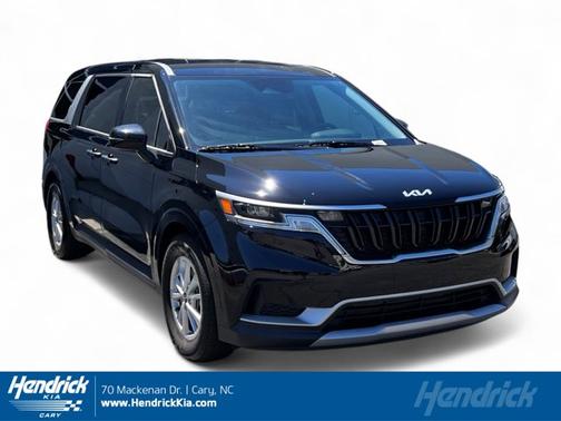 2024 Kia Carnival LX