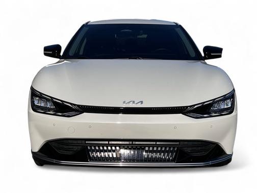 2022 Kia EV6 Wind