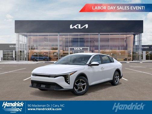 White 2026 Kia K4 LXS