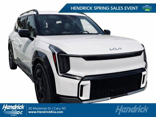 Snow White Pearl 2024 Kia EV9 GT-Line