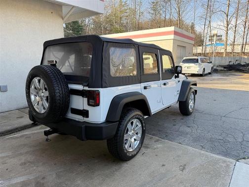 2017 Jeep Wrangler Unlimited Sport