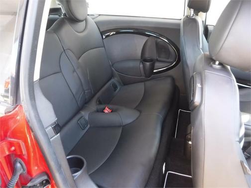 2012 MINI Cooper Clubman Base