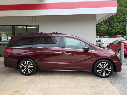 Burgundy 2020 Honda Odyssey Elite