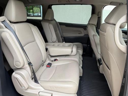Burgundy 2020 Honda Odyssey Elite
