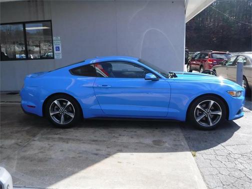 2017 Ford Mustang EcoBoost