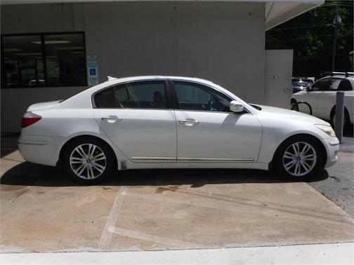 2011 Hyundai Genesis 4.6