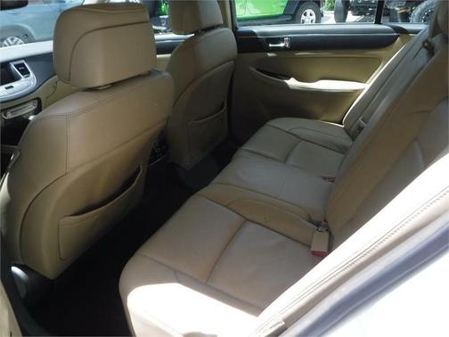 2011 Hyundai Genesis 4.6