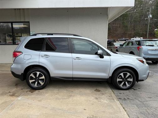 Ice Silver Metallic 2018 Subaru Forester 2.5i Premium
