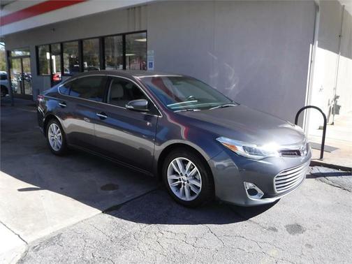 2013 Toyota Avalon XLE