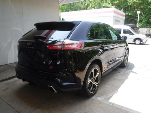 2022 Ford Edge ST