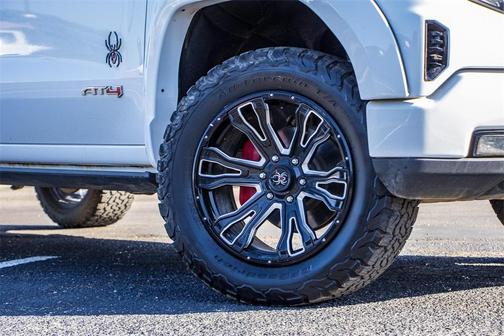 2023 GMC Sierra 1500 AT4