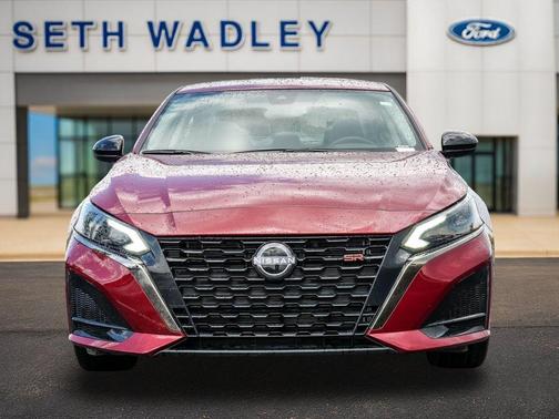 Scarlet Ember 2025 Nissan Altima SR