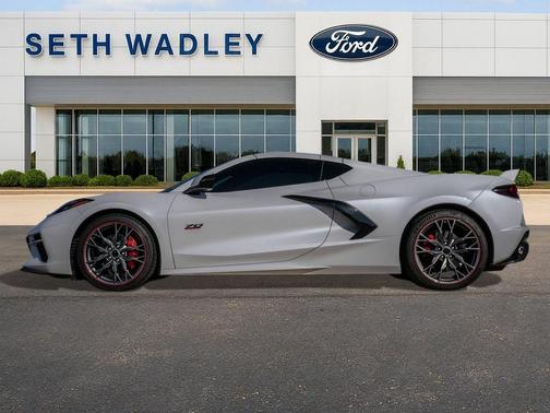 White Pearl Metallic 2023 Chevrolet Corvette Stingray w/3LT