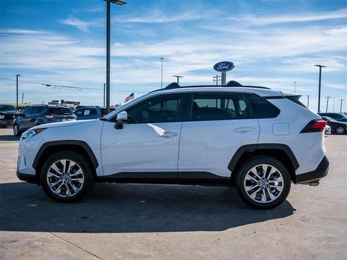 2020 Toyota RAV4 XLE Premium