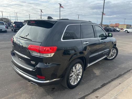 2017 Jeep Grand Cherokee Summit
