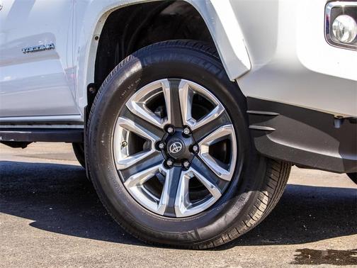 2017 Toyota Tacoma Limited