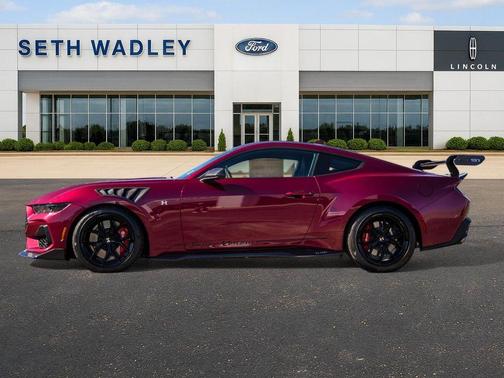 Molten 2025 Ford Mustang HENNESSEY