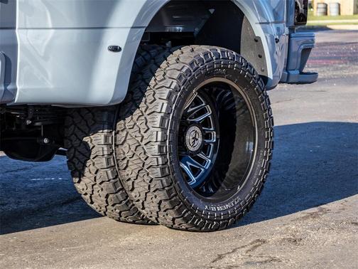 2025 Ford F-450 Platinum