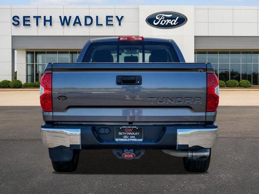 2017 Toyota Tundra SR5