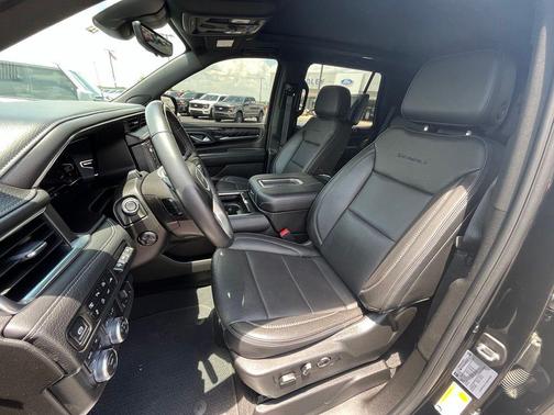Onyx Black 2024 GMC Yukon Denali