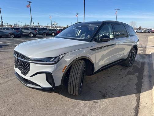 2026 Lincoln Nautilus Reserve