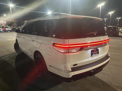 2024 Lincoln Navigator Reserve