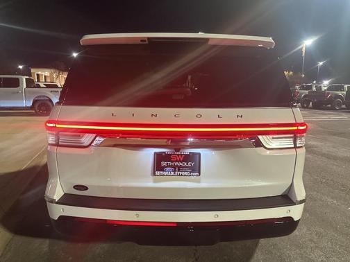 2024 Lincoln Navigator Reserve