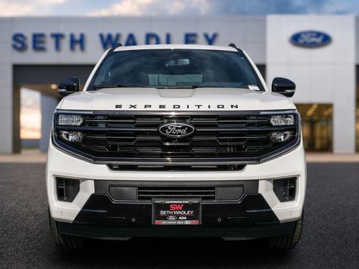 White Metallic 2026 Ford Expedition Platinum