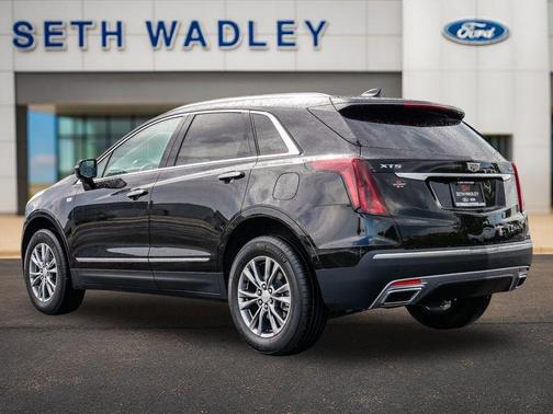 Stellar Black Metallic 2022 Cadillac XT5 Premium Luxury