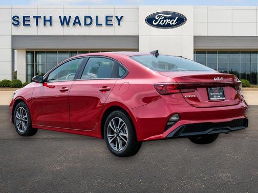 Currant Red 2024 Kia Forte LXS