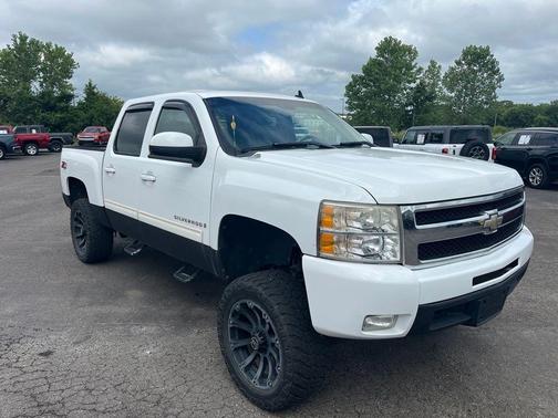 Summit White 2009 Chevrolet Silverado 1500 LTZ Crew Cab