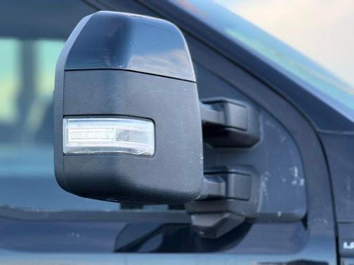 Black 2023 Ford F-250 Lariat