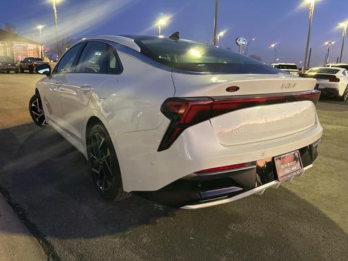 2025 Kia K5 EX