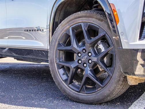 2024 Chevrolet Traverse RS