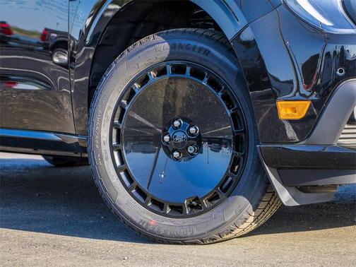 2025 Ford Maverick Lobo