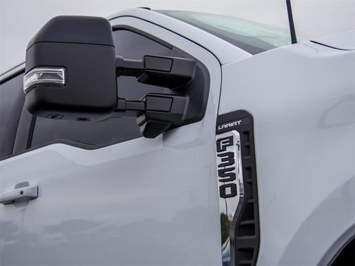 2026 Ford F-350 Lariat Super Duty