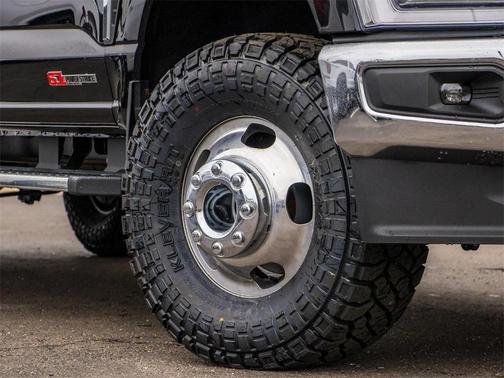 2025 Ford F-350 Lariat Super Duty