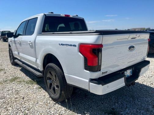 2023 Ford F-150 Lightning XLT