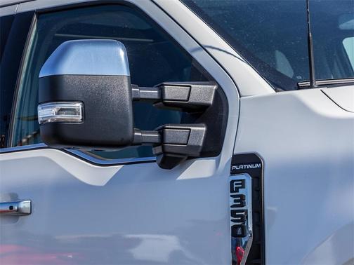 2025 Ford F-350 Platinum