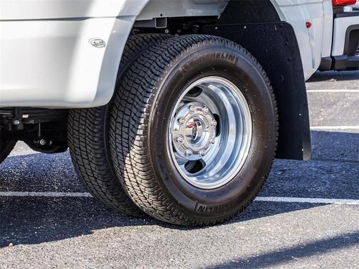 2025 Ford F-350 Platinum