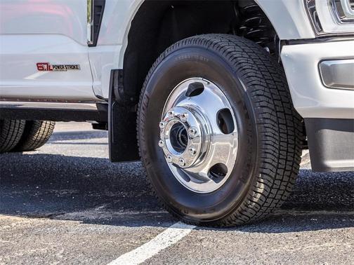 2025 Ford F-350 Platinum