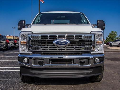 2025 Ford F-350 XLT