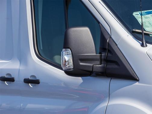 2025 Ford Transit-250 148 WB Medium Roof Cargo