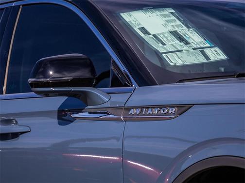 2025 Lincoln Aviator Premiere