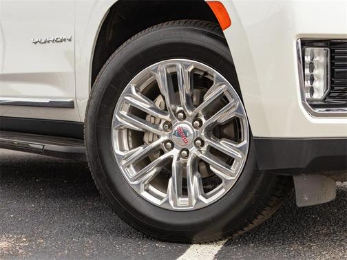 2022 GMC Yukon XL SLT