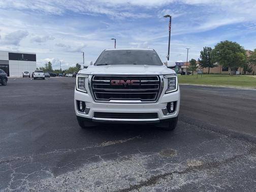 2022 GMC Yukon XL SLT