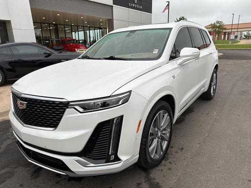 2022 Cadillac XT6 Premium Luxury FWD