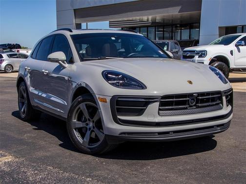 2024 Porsche Macan Base