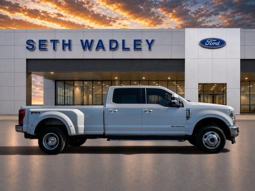 Star White 2020 Ford F-350 Lariat Super Duty
