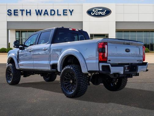 Avalanche 2026 Ford F-250 Lariat